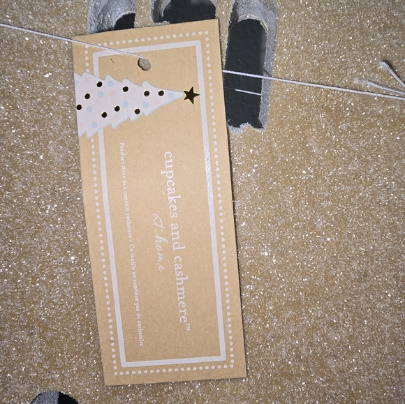 Large Gingerbread House Cupcakes and Cashmere - Picture 3 of 3